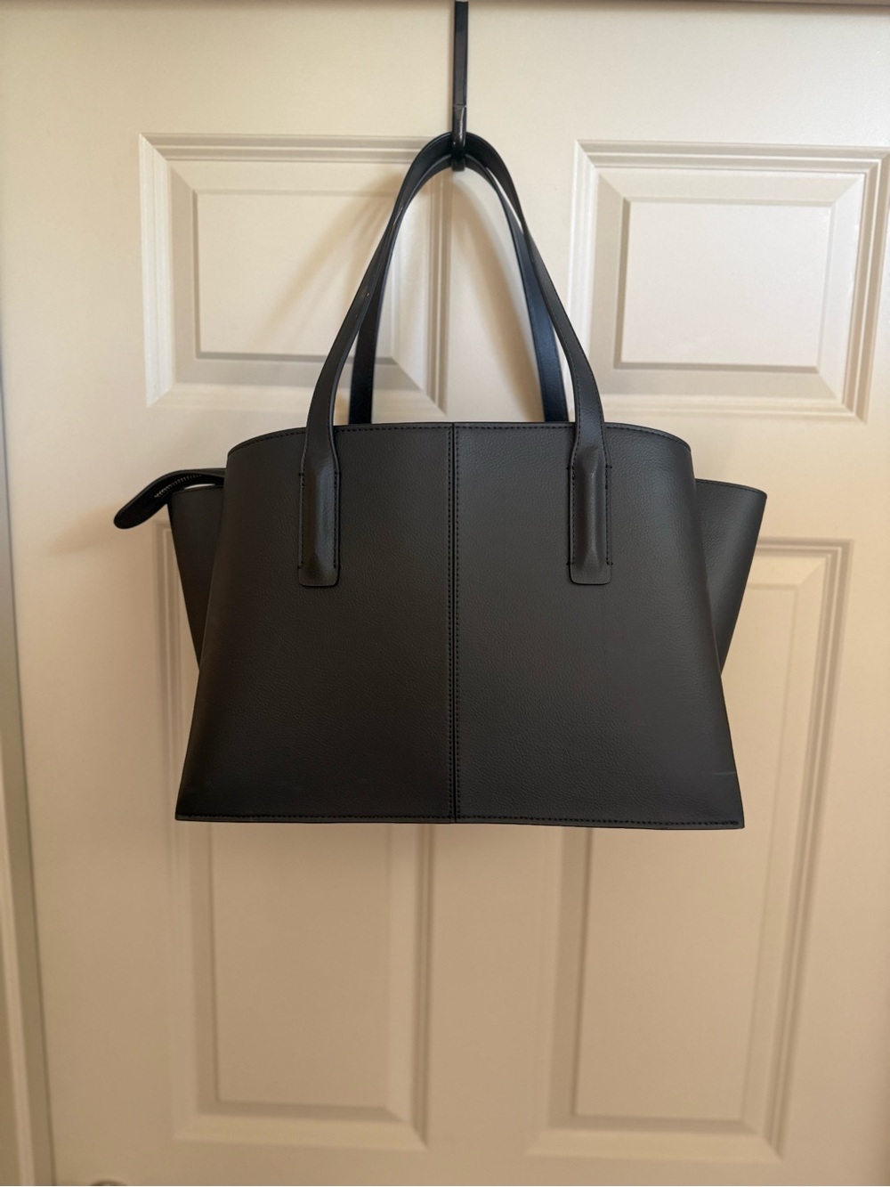 Sleek Black Structured Tote Bag for Women